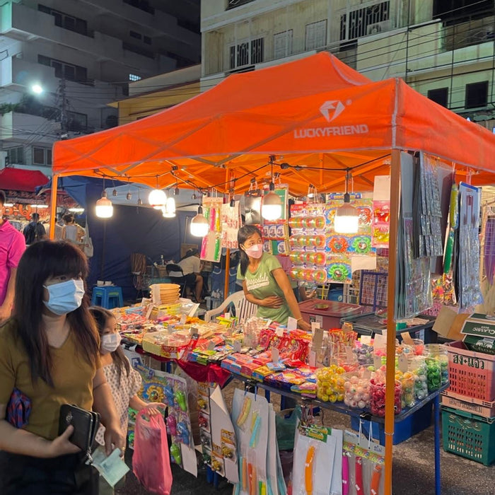ร้านค้าที่ส่องแสงสว่างที่สุดในตลาดกลางคืน - LUCKYFRIEND Thailand